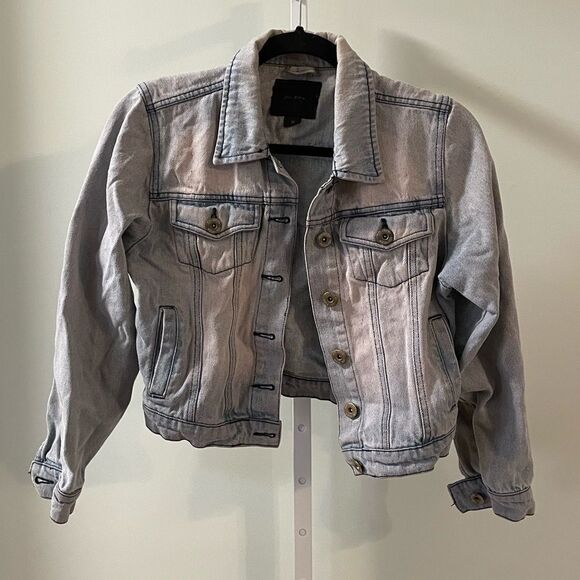 On Fire Light Wash Jean Jacket - Picture 1 of 4
